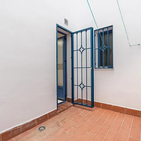 Coral Apartment *